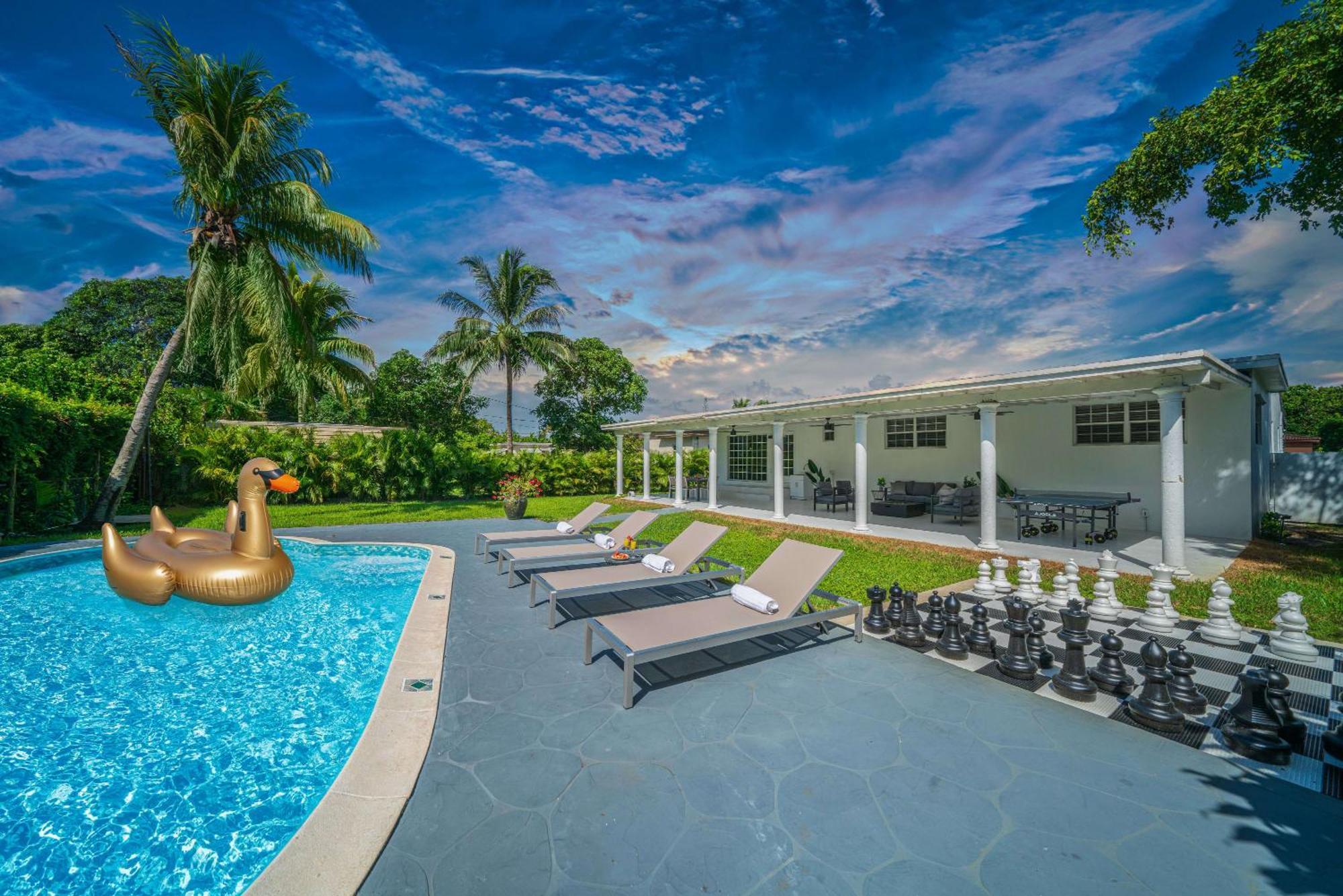 New Tropical Oasis Retreat In Miami Villa Exterior foto